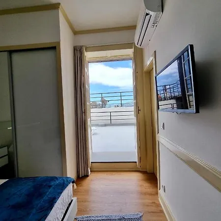 Apartment Carreira Harbour View Free Parking In Heart Funchal (Madeira)